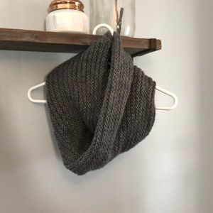 BASS Gray Infinity Scarf